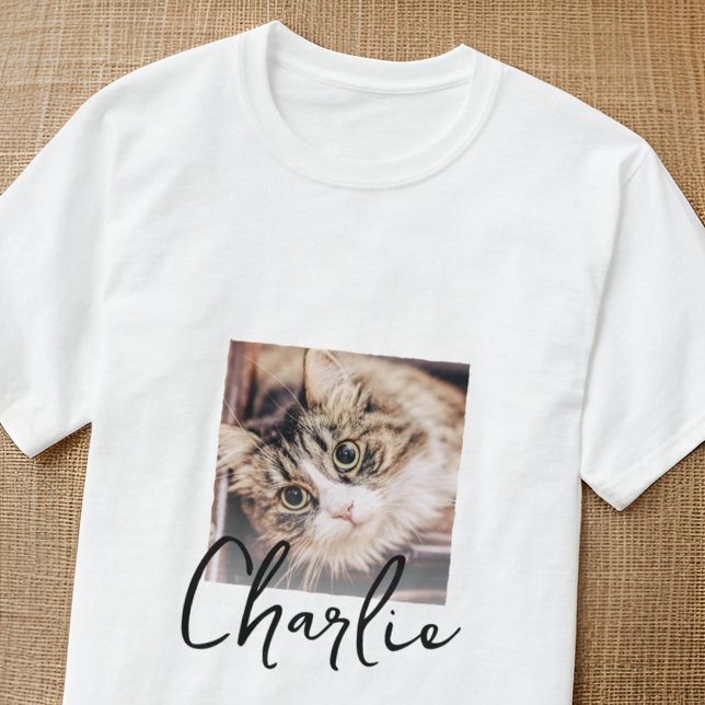 Simple Modern Grunge Custom Badge Pet Photo Name T-Shirt (Creator Uploaded)