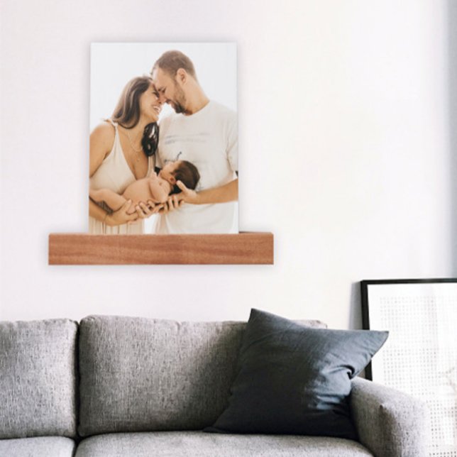 Simple Photo Wood Picture Ledge (Creator Uploaded)