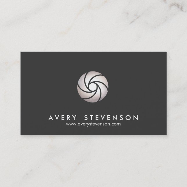 Simple Photographer Shutter Lens Logo Black Business Card (Front)