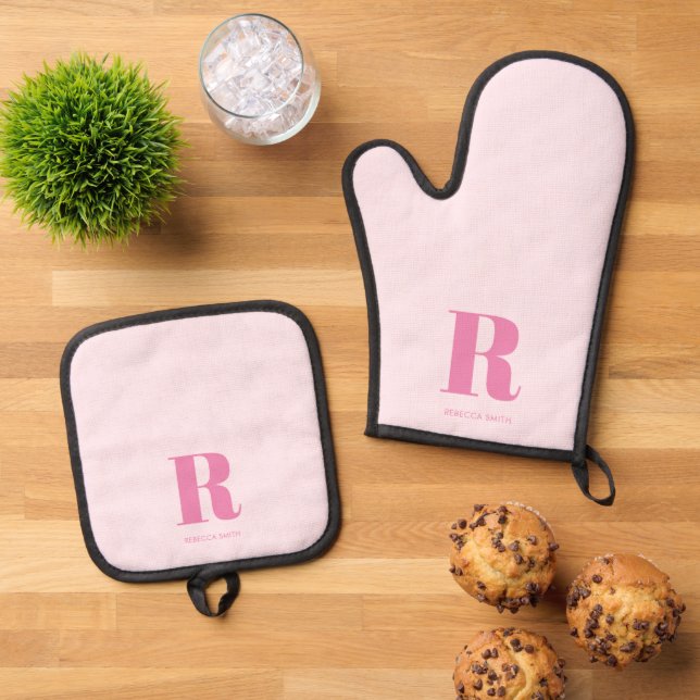 Simple Pink Modern Monogram Oven Mitt & Pot Holder Set (Top Down)