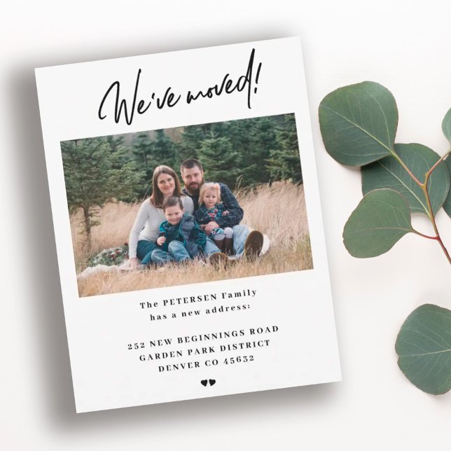 Simple script family photo moving announcement (Creator Uploaded)