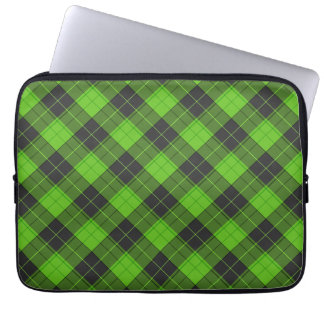 Simple tartan diagonal pattern in dark green laptop sleeve