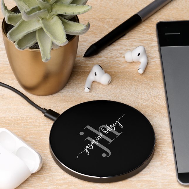 Simple Trends Name and Initials Wireless Charger (Desk 2)