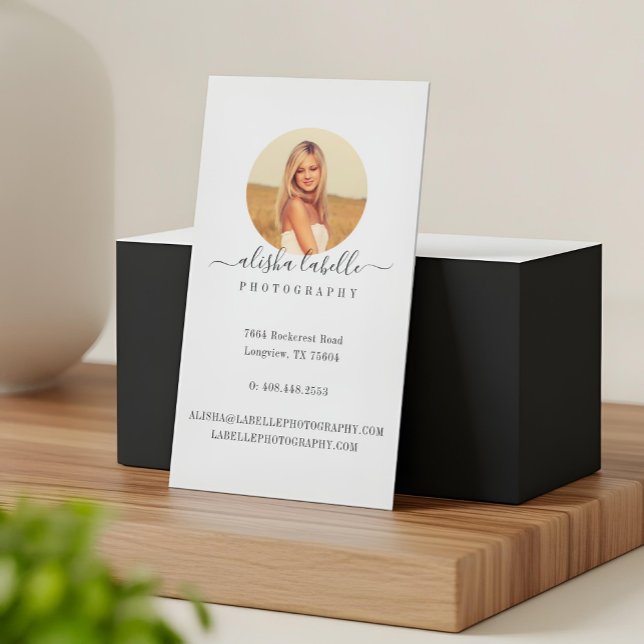 Simplistic, Minimal Circle Photo Frame Business Card Magnet (Simplistic, Minimal Circle Photo Frame Business Card Magnet)