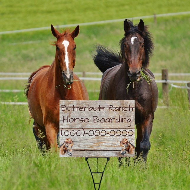 Simulated Rustic Wood Horse Boarding Sign (Creator Uploaded)