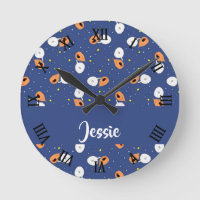 Singer on blue pattern round clock