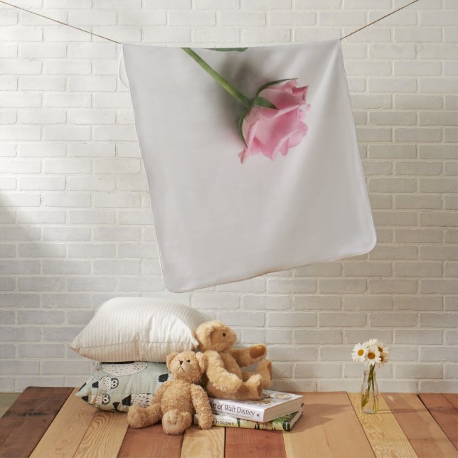 single pink baby blanket (In Situ)