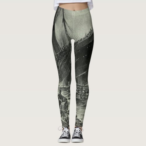 Sinking RMS Titanic Leggings