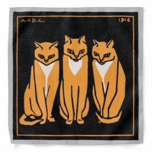 Sitting Three Cat, Julie de Graag Bandana