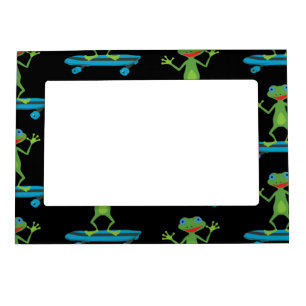 Skateboarding Frog Funny Skateboard Animal Lover Magnetic Frame