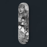 Skateboards femme tatouée style urbain sur bois<br><div class="desc">Un design sportif et épuré pour ce skateboard au dessin d'une femme tatouée imprimé sur du bois vieillis, des lignes simples mais efficaces. Le cadeau idéal pour tous les skateboarders fan de sports extrêmes.</div>
