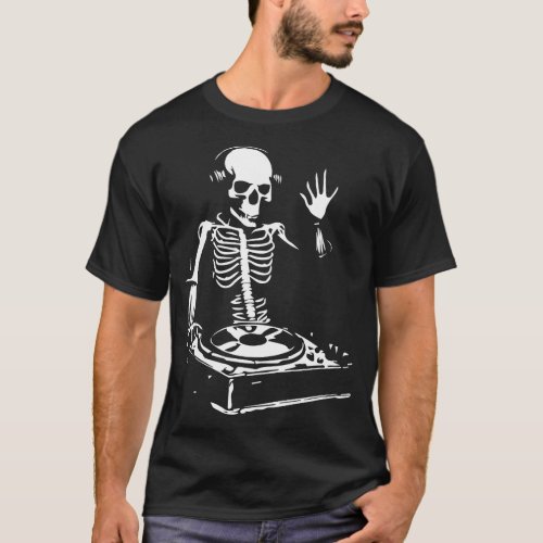 skeleton dj playing the music T_Shirt