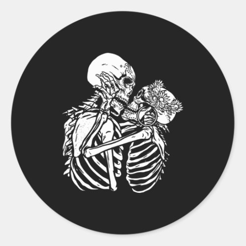 Skeletons kissing Best gift Classic Round Sticker