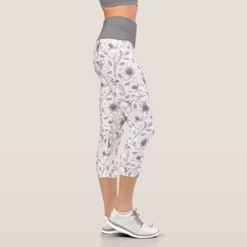 Sketched Floral Outline Pattern GrayWht ID939 Capri Leggings