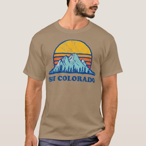 Ski Colorado Retro 80s Sun  Mountains Vintage T_Shirt