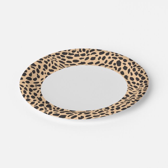 Skin cheetah decor paper plates (Angled)
