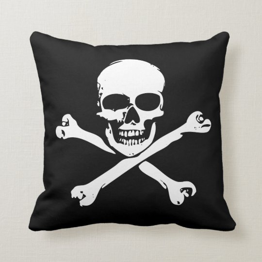 Skull And Crossbones Pillow Zazzle Com