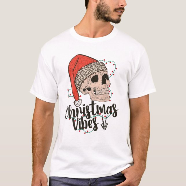 Skull Christmas Vibes Skeleton Santa Hat Xmas Holi T-Shirt (Front)