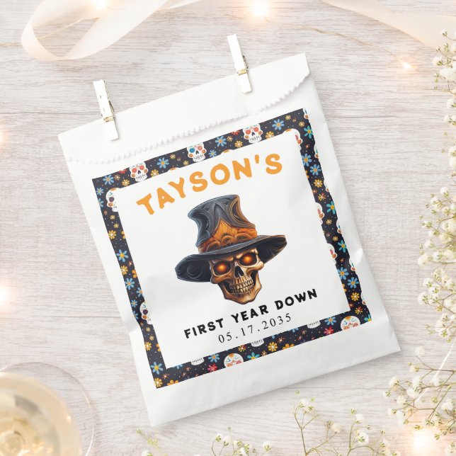 Skull Halloween Kids Costume Party – Cute & Spooky Favor Bag (Clipped)
