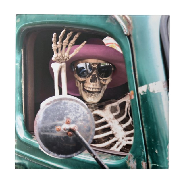 Skull in a truck ceramic tile (Front)