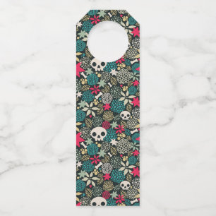 Skull in flowers bottle hanger tag