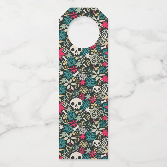 Skull in flowers bottle hanger tag (Front)