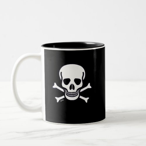 Skull n Bones black 2_tone right hand coffee mug