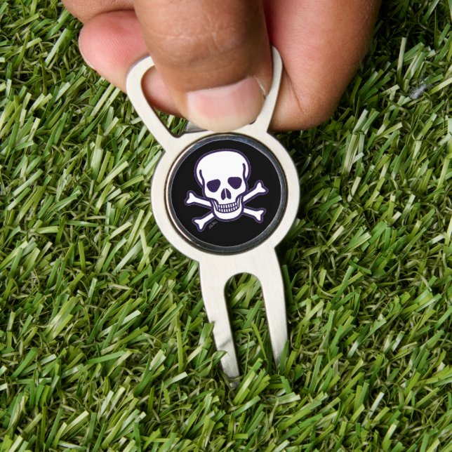 Skull n Bones Black divot tool (Insitu 1)
