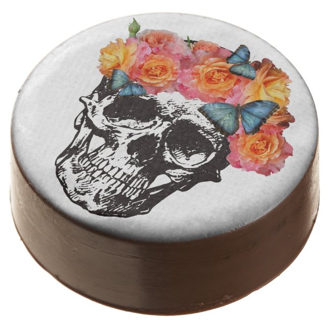 Skull Wedding Favour Chocolate Covered Oreo (Angled)