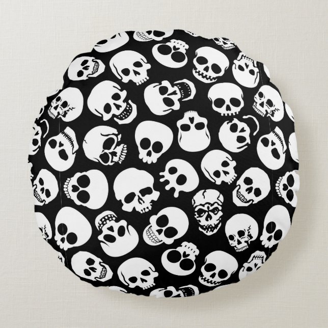 Skulls in Black Background Pattern Round Pillow (Front)