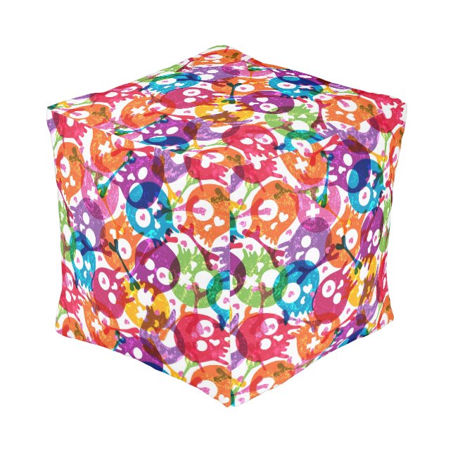 Skulls pattern 3 pouf (Angled Front)