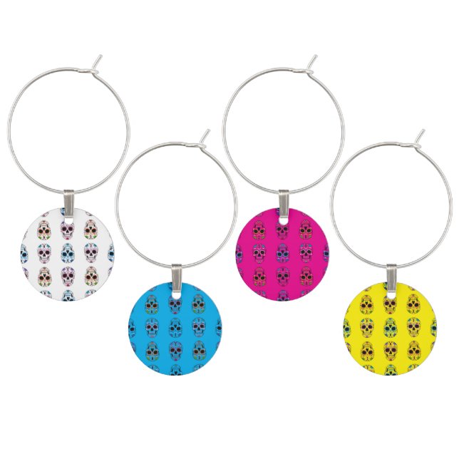 Skulls Wine Charm (Staggered)