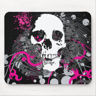 skullz. straight twisted arrows. mouse pad
