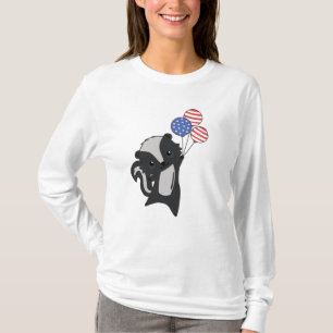 Skunk Funny Cat 4th Of July American Flag T-Shirt
