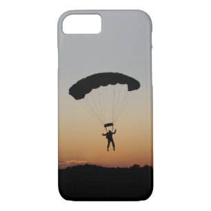 Skydiver Parachute at Sunset Sky Diver iPhone 8/7 Case