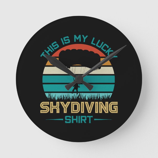 Skydiving School Portland Round Clock (Front)