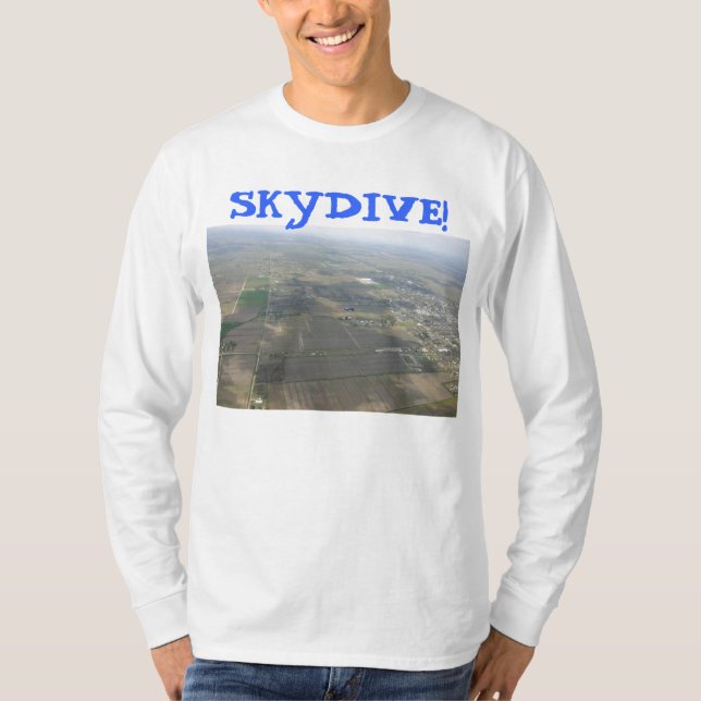skydiving skydive parachute earth T-Shirt (Front)
