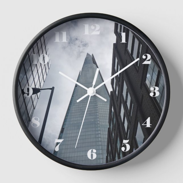 Skyscraper in London, Shard on Tooley Street, Clock (Front)