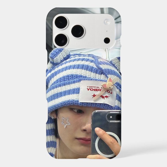 SKZ I.N's Iconic Loverboy Beanie Phone Case (Back)