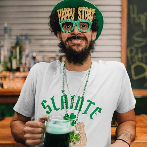 SLINTE Funny Irish St Patricks Day Green Clover T_Shirt
