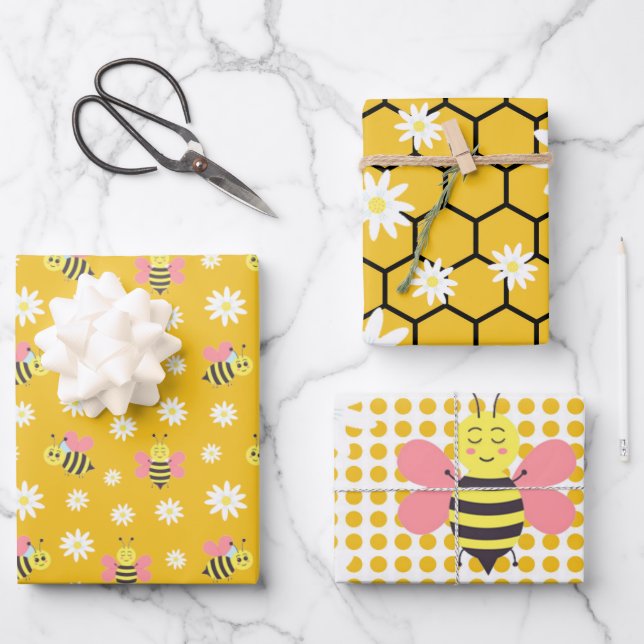 Sleeping Bee Cartoon Pattern Wrapping Paper Sheets (Front)