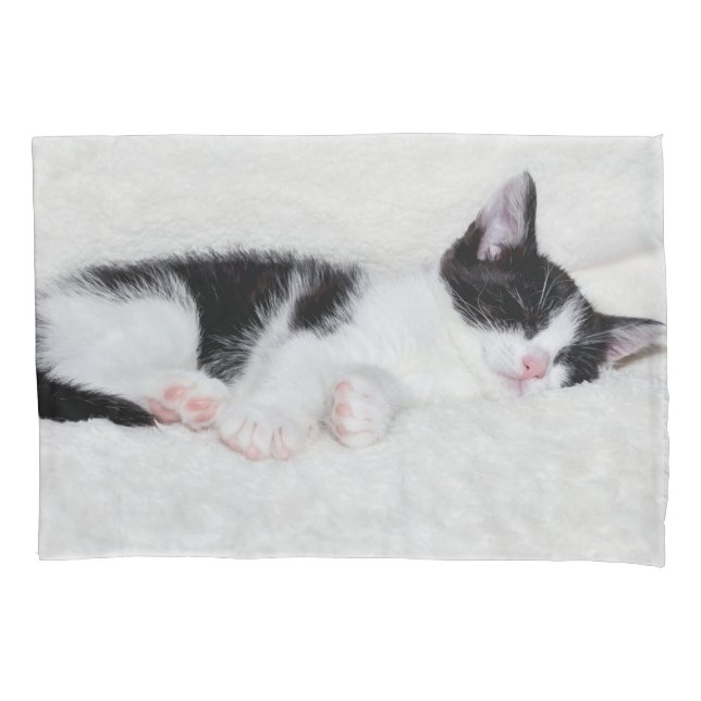 Sleeping kitten pillowcase (Front)