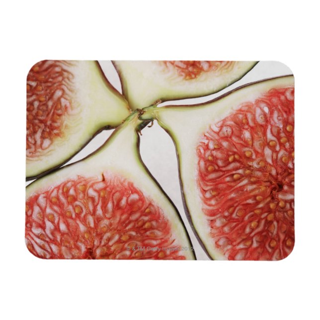 Sliced figs, close-up magnet (Horizontal)