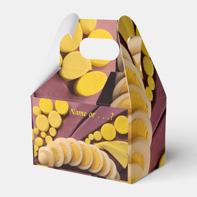 Sliced Hard Boiled Egg Yellow Yolk Image   Favor B Favor Boxes (Front Side)