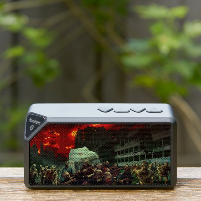 SlipperyJoe's apocalyptic Halloween scene large gr Bluetooth Speaker (Insitu(Outdoor))