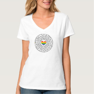 SlipperyJoe's maze encircles rainbow heart arrow m T-Shirt