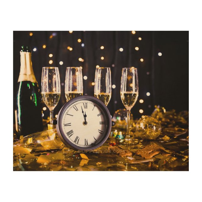 SlipperyJoe's New Year thrilling moments classic c Wood Wall Art (Front)