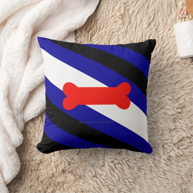 SlipperyJoe's puppy play pride flag express kink i Throw Pillow (Blanket)