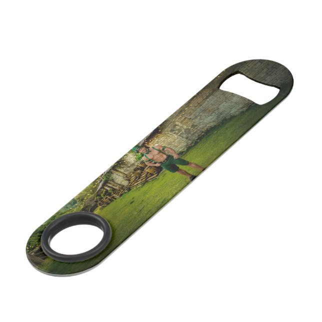 SlipperyJoe's Saint Patrick's Day festive leprecha Bar Key (Front Angled)