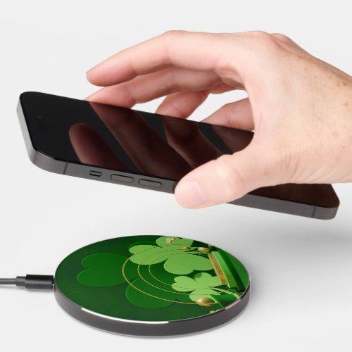 SlipperyJoes Saint Patricks Day three_leaf clove Wireless Charger